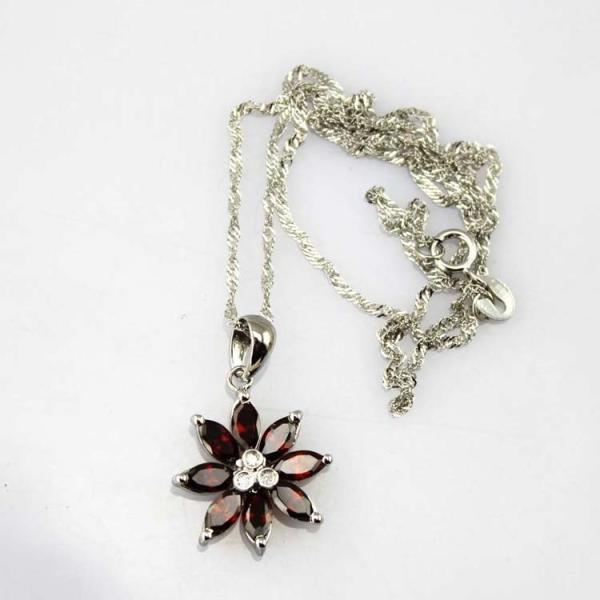 925 Silver Jewelry Blue Topaz Cubic Zircon Flower Pendant (FP022)