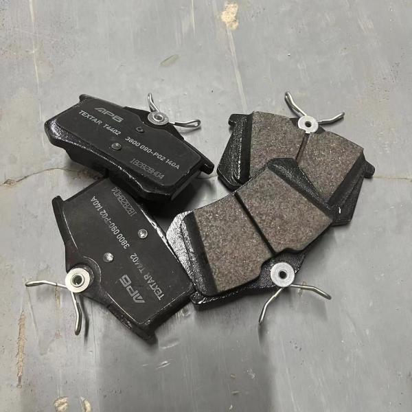 MG SAIC Rear Brake Pads for ROEWE 350 RX3 RX5 MG ZS 10347032 and Fast Delivery