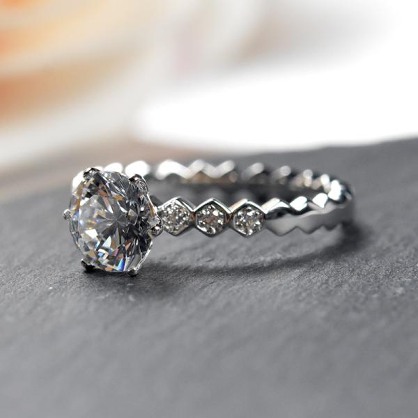 DEF Color Moissanite Jewelry , Forever One Moissanite Ring For Ladies RD0236