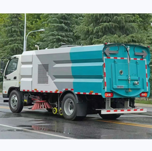 Street Sweeper 2600mm Wheel Base Road Washing Truck - BJ1045V9JB3 Chassis