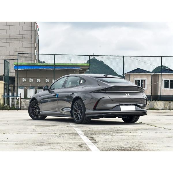 IM L6 Electric Car High Power 4WD Sports Car Max Super Performance 100kwh 75KWH 133KWH