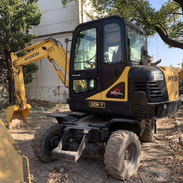 Good Condition Used Korea Hyundai 60w Wheel Excavator with Original Hydraulic Cylinder