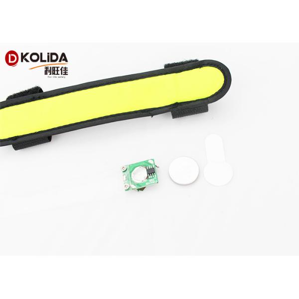 Reflective LED Dog Collar Cover , Pet Accessories Attached To Dog Collars Leashes