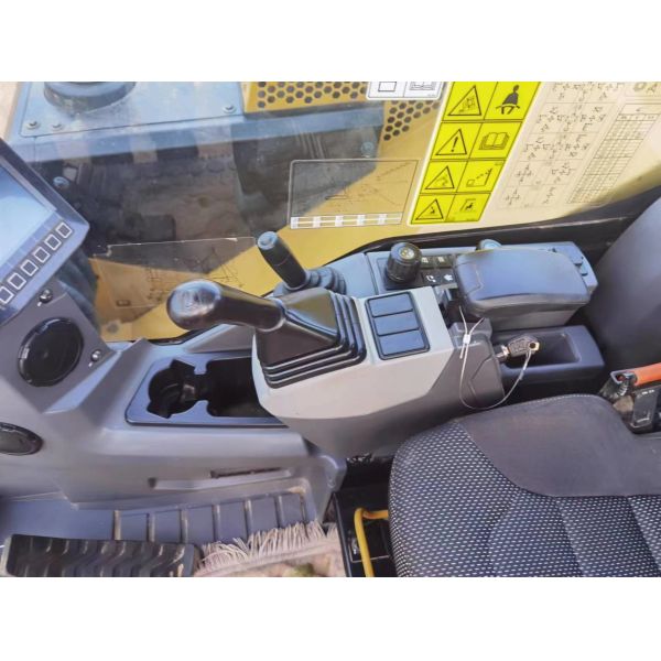 Second Hand 6Ton Blade Backhoe Digger Cat 306.5 Used Construction Equipment Excavator