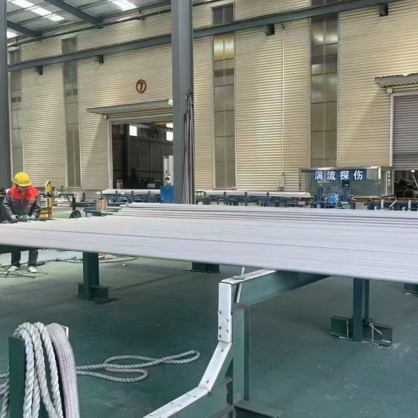 EN DIN GB ASTM JIS Standard Stainless Steel Pipe Grade 310S / 1.4845 in 6m Length