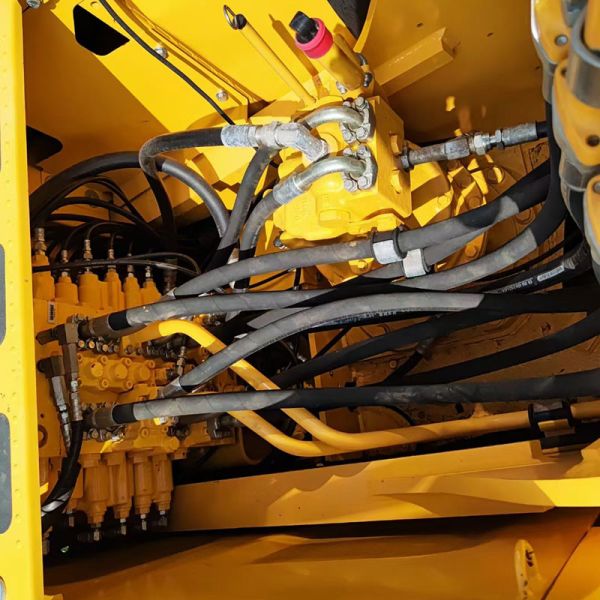 22T Construction Used Komatsu Excavators PC220-8 Used Crawler Excavator Digger