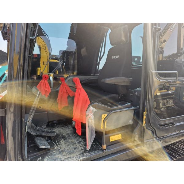 77.4kW Used Volvo Excavator 0.32m3 Bucket Volvo EC140 Excavator