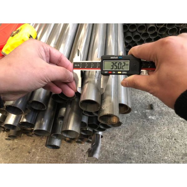 Hot Rolled 304 Seamless SS Steel Pipe 300 Series 301L 304N 310S S32305 316Ti ASTM