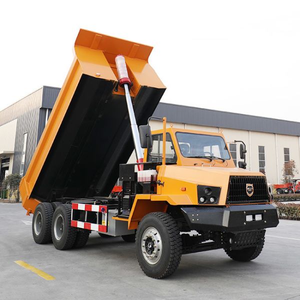 Yuchai 243KW Diesel Engine 25t Mining Trucks 6x4 Articulated Truck