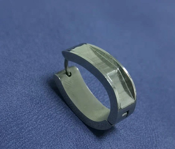 Stainless Steel Silver Jewelry Components Pendant Grounding PVD Coating