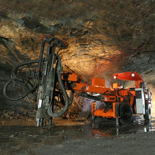 DL1 Hydraulic Long Hole Jumbo Drilling Machine 9000kg With Deutz Engine