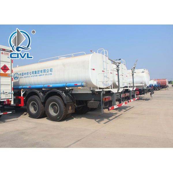 Sinotruk 6*4 Water Tanker / Oil Tanker Truck with EURO III Emission