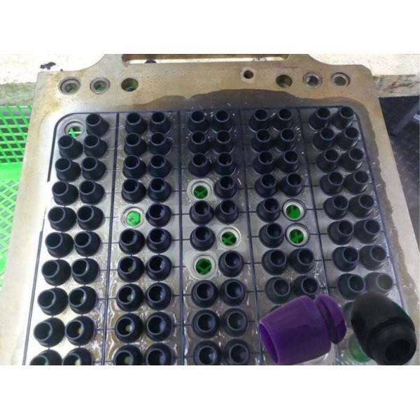EPDM Moulding Customized NBR Silicone Rubber Grommet