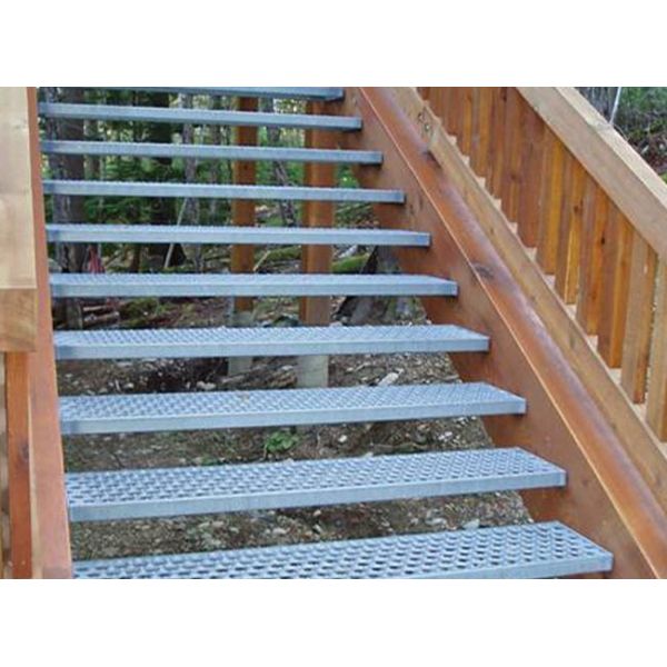 Punched Anti Skid Stair Steps Stairs To Ensure Safety