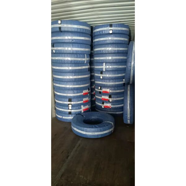 8.25 R16LT Heavy Duty Truck Tyres Overloading Long Mileage Type Radial Truck Tyre Deep Groove Truck Tires AR565