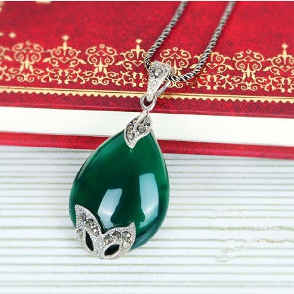 Thai Silver Jewelry Green Agate with Marcasite Pendant Necklace (N12034GREEN)