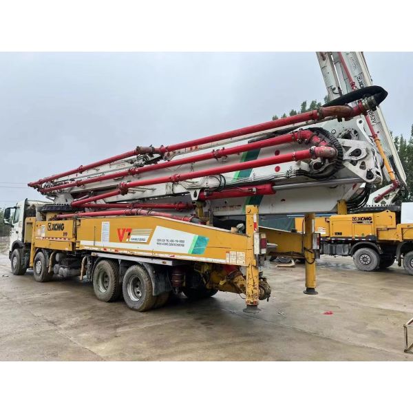 2018 XCMG HOWO 58m Used Concrete Pump Truck HB58V Semi Dry Shotcrete