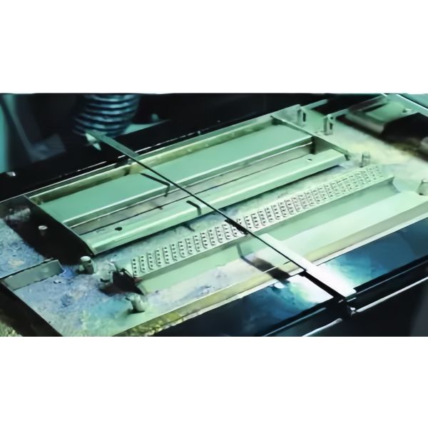 Wave Soldering Machine For PCB YSL-W2 YSL-W3 YSL-W4 Assembly Startup Power 16KW24KW32KW Touch Screen +PLC