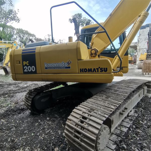 2018 Year Original Komatsu PC200-7 Excavator Digger in Shanghai Japan Crawler for Design