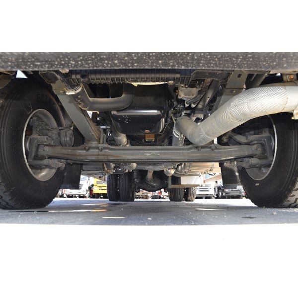 Howo Oil Truck 20 Cubic 10 Tires Howo TX Model Fuel Tanker 6*4 Flat Roof 350hp