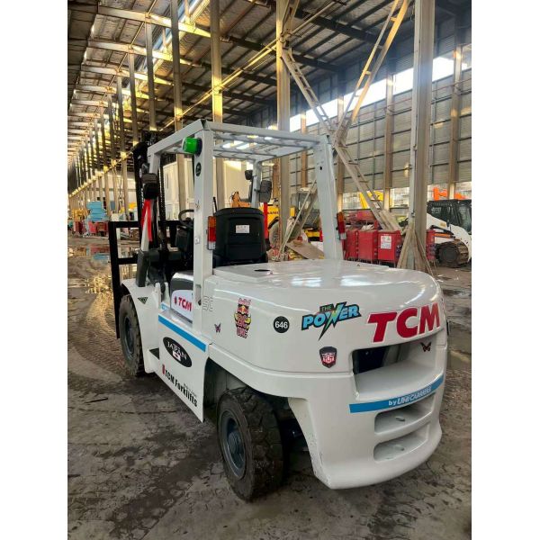 Used TCM Forklift On Sale Fd30 Fd50 Japan Used Komatsu Tcm Forklift 3 Ton 5 Ton Diesel Forklift In Stock
