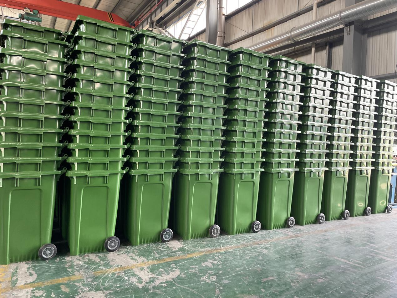 50L Outdoor Garbage Can Freestanding Plastic Outdoor Trash Can