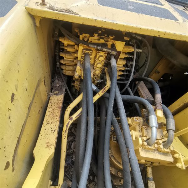 2018 Year Original Komatsu PC200-7 Excavator Digger in Shanghai Japan Crawler for Design