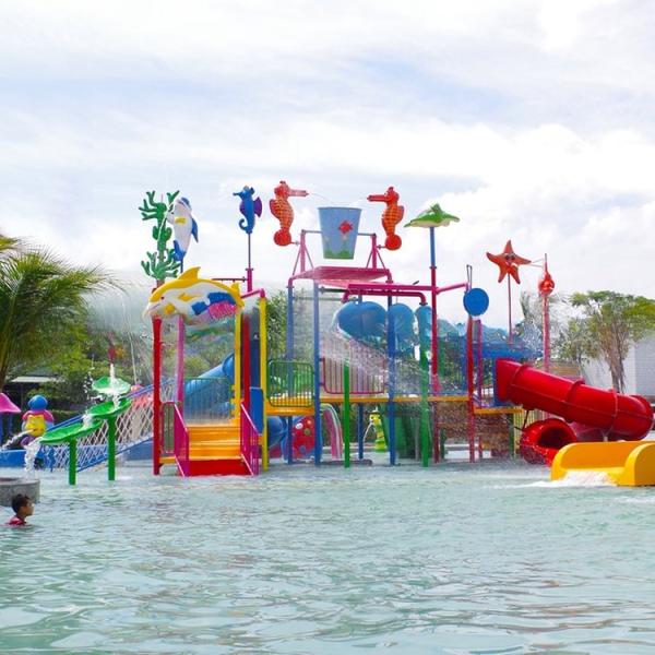 Amusement Water Park Playground Equipment with Kids Water Splash Slide