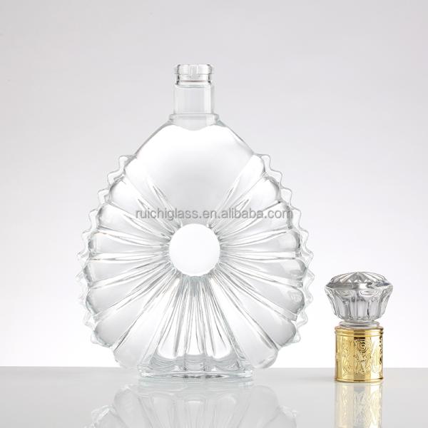 Hot Stamping Surface Handling Empty Crystal Clear Glass Bottle for Rum Brandy