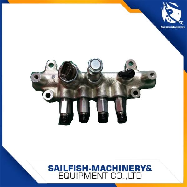 Hot sale good quality 4HK1 common rail for excavator