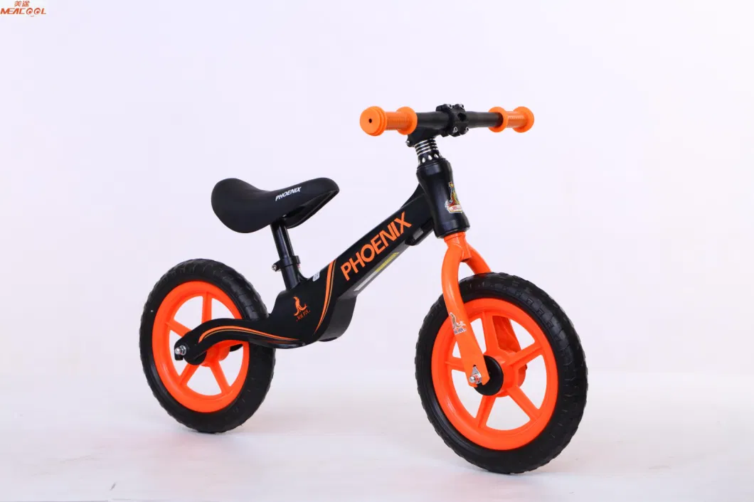 3-8 Years Boys Girls Plastic Kids 3 Wheel Scooter Three Wheel Standing Scooter 30kg