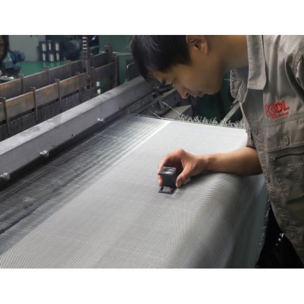 High Tensile Strength Stainless Steel Wire Mesh Screen with Square Woven Structure for Precision Construction