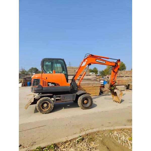0.21m3 Doosan Dx 60 Excavator Machine With 39.7KW Power 5700KG