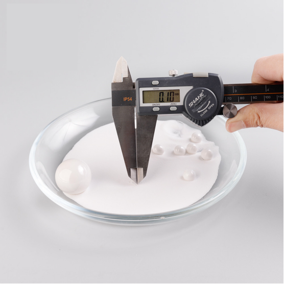 Ultra Dense Zirconia Grinding Balls Media 95% ZrO2 Wear Resistance For Lab Industry