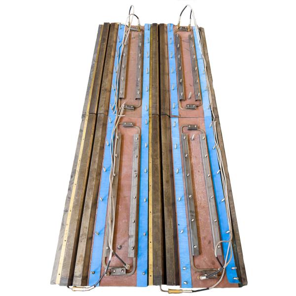 VDT-V783 Bottom ironing plate Screed plates and Electric heating rod Main engine right part RM80617244/RM80617251