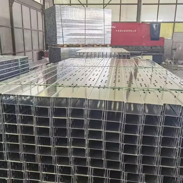 Commercial Hot Dip Galvanized Cable Tray Height 50mm-1000mm Ventilation Groove Perforation Groove