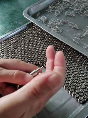 Twist T-Bar Cable Clip Suspension System Ceiling Grid Clips with Hole for Easy Installation