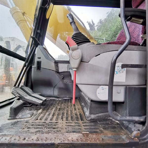 Komatsu PC200-7 Excavator in Good Condition with 0.8 m3 Bucket Capacity and 107 KW