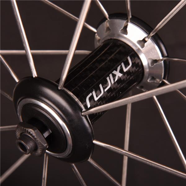 700C 30mm Alloy Road Bike Wheelset With V Brake System Aluminum Clincher Rim Spoke Hole 20 - 20h