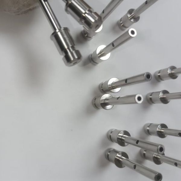 304 Stainless Steel Capillary Tube Perforation Hole CNC Milling Base Spray Needle