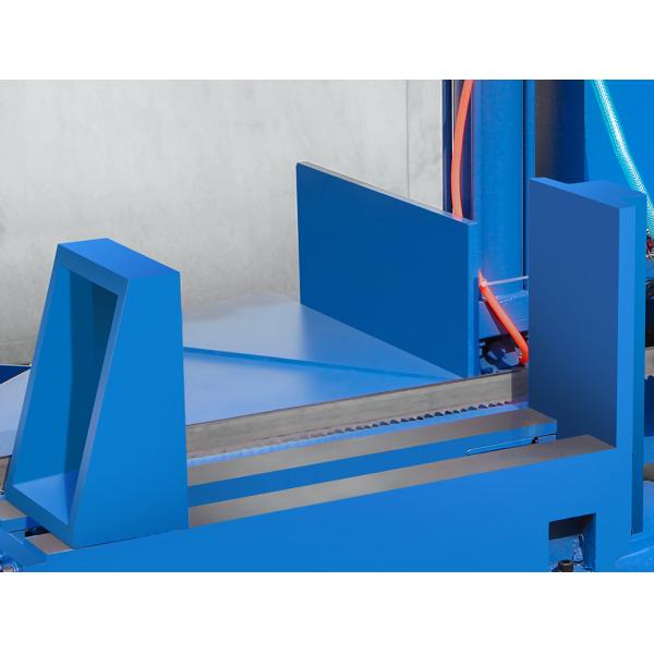 High Speed GZ4250 Band Sawing Machine 45° 60° 90° Angle Double Column For Metal Cutting