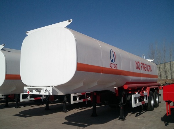 Fuel Tanker Trailer Truck with Aluminum Alloy Fuel Tanks Semi Trailer and Capacity