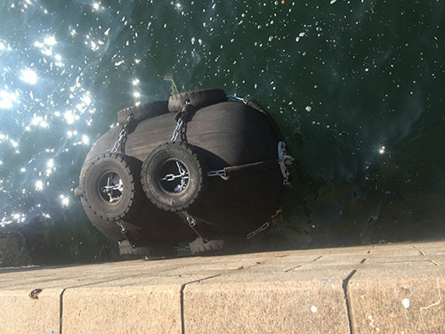 D1.5m×L2.0m Small Marine Yokohama Pneumatic Fender Light Flexible