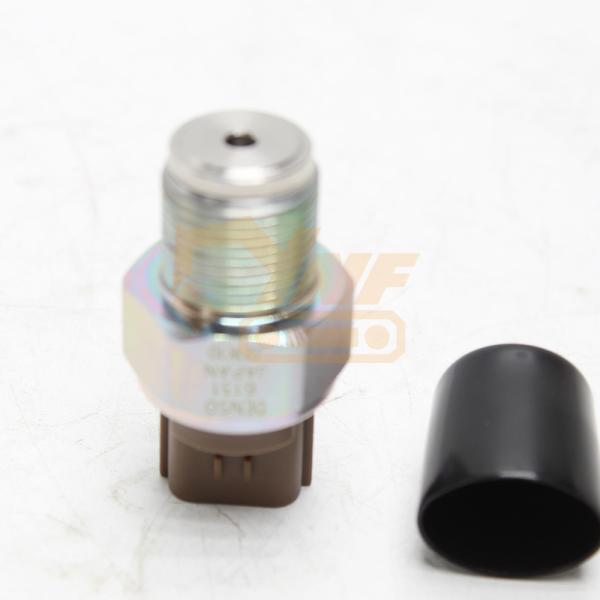 4HK1 Engine Common Fuel Rail Pressure Sensor Switch For Nissan Mitsubishi Isuzu 499000-6160 4990006160