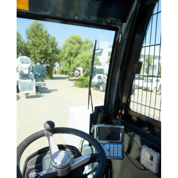 5.5m3 Self Loading Mixer with Powerful Cummins Engine Hot Sale In