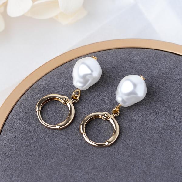 Korea Stainless Steel Gold Hoop Earrings 10mm Pearl Drop Earrings For Women