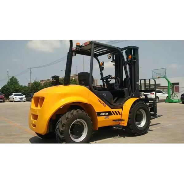 3.5 Ton Rough Terrain Forklift With Japanese Engine Forklift