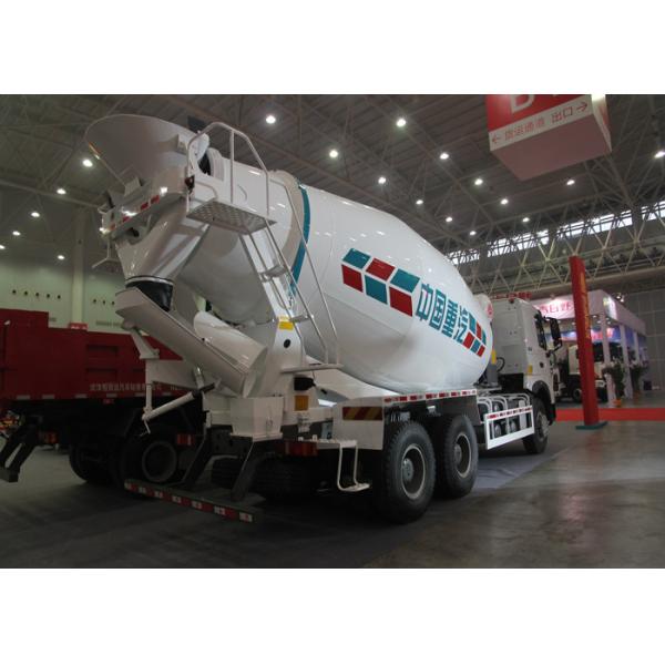 10CBM Trailer Mounted Concrete Mixer , RHD 10 Wheels Concrete Mixer Pump Truck