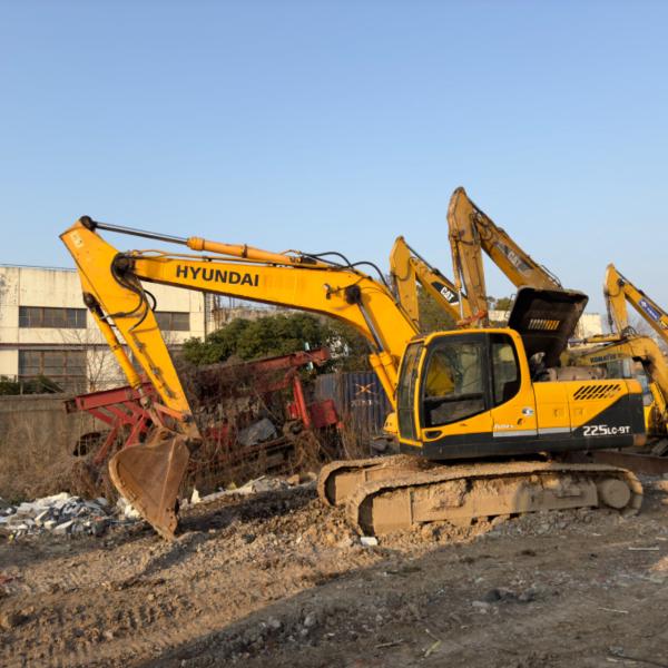 Original Hydraulic Pump Used Hyundai 225lc-9T Excavator with Overall Soft Steel Design