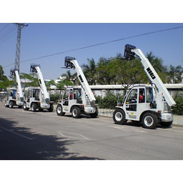 China Real Manufacturer 2.5T Telescopic Forklift